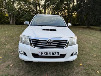 Used Toyota Hilux 2015 for sale - 75418164: Photo