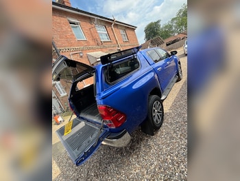 Used Toyota Hilux 2018 for sale - 78939215: Photo