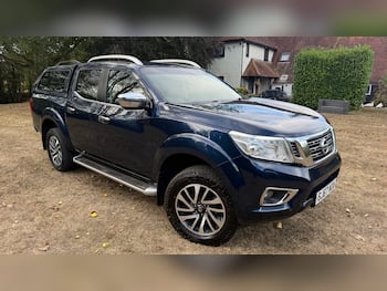 Used Nissan Navara 2017 for sale - 79667812: Photo