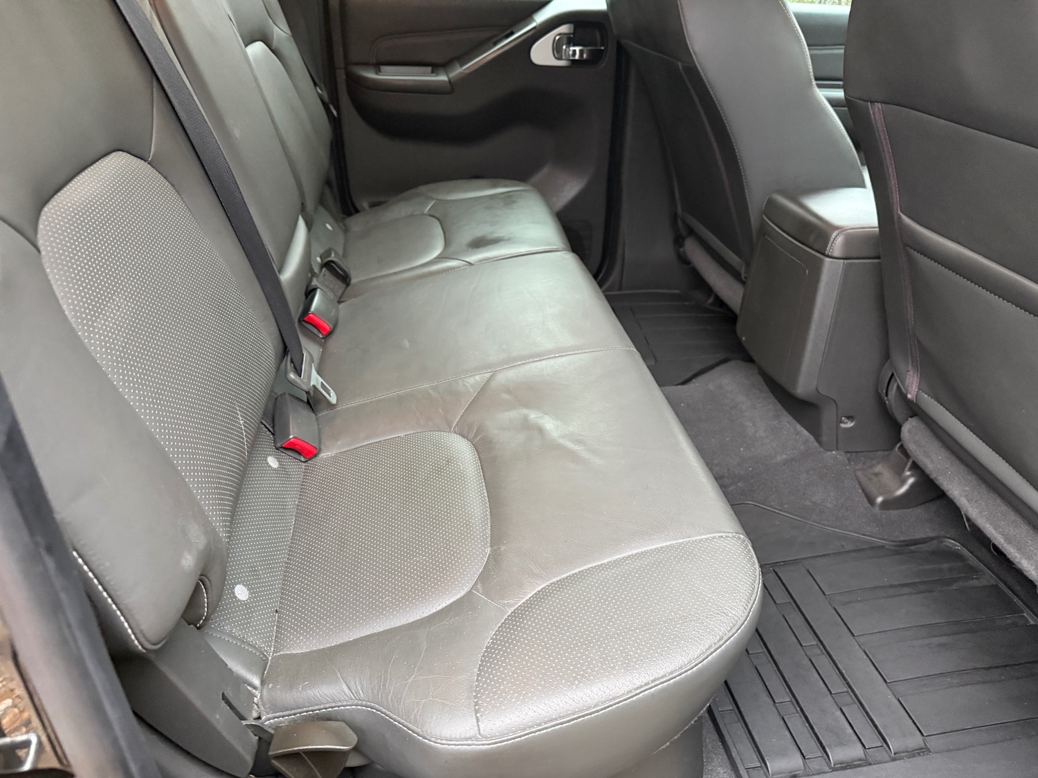 Used Nissan Navara 2014 for sale - 77474876: Photo 10