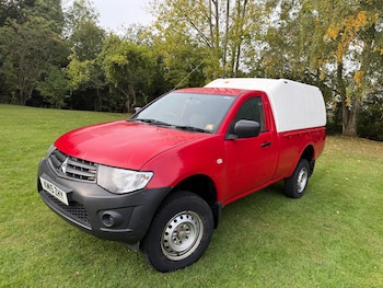 Mitsubishi - L200