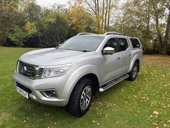 Nissan - Navara