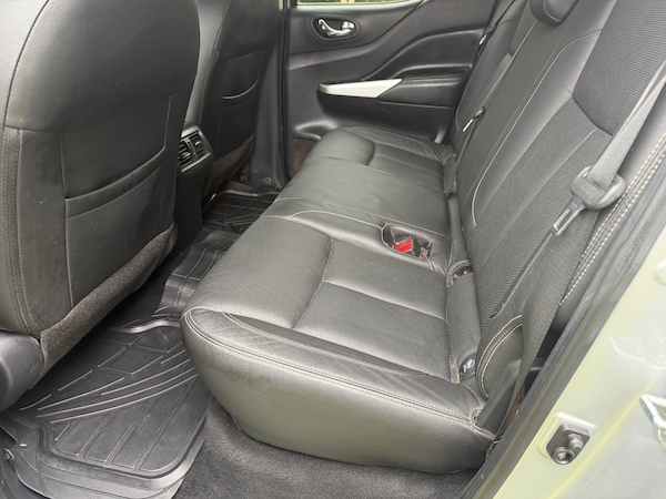 Used Nissan Navara 2018 for sale - 76286606: Photo 9