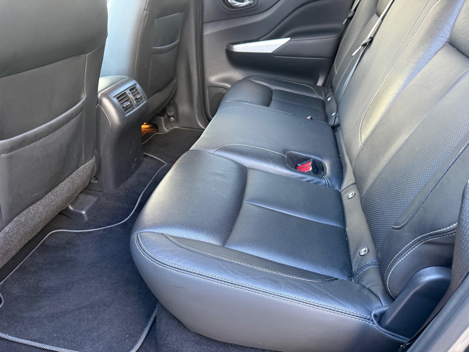 Used Nissan Navara 2019 for sale - 77557182: Photo 10