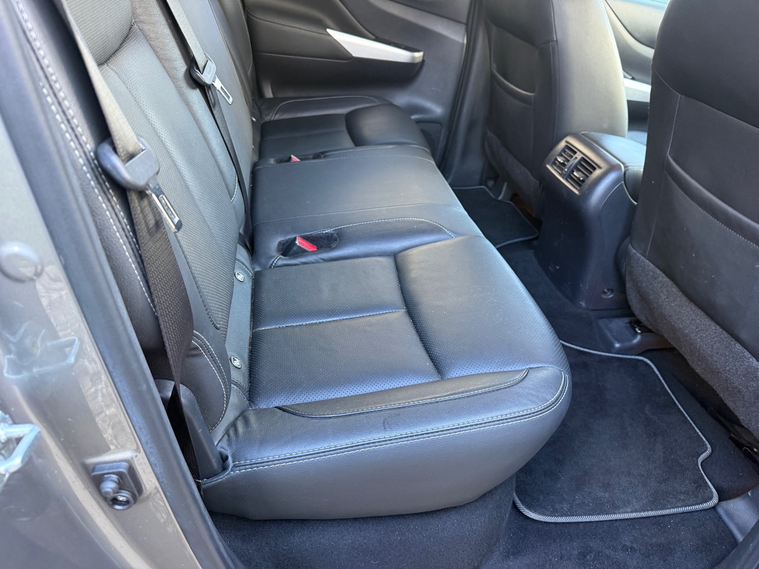 Used Nissan Navara 2019 for sale - 77557182: Photo 11