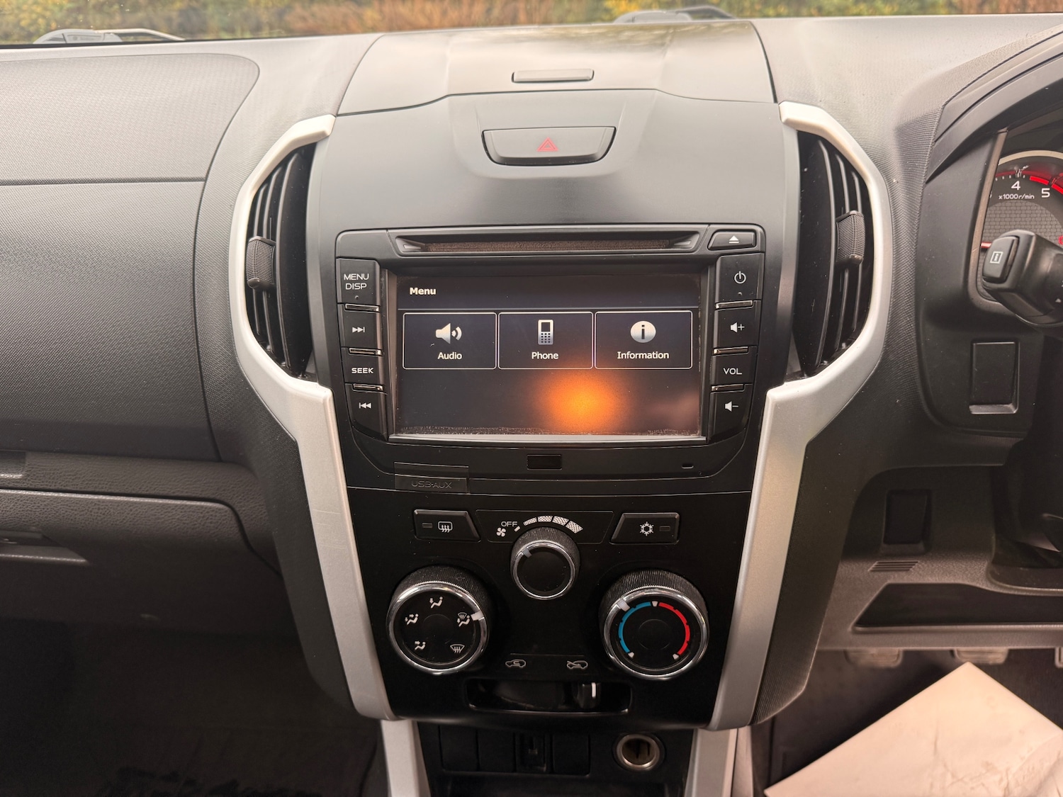 Used Isuzu D-Max 2018 for sale - 76543098: Photo 12