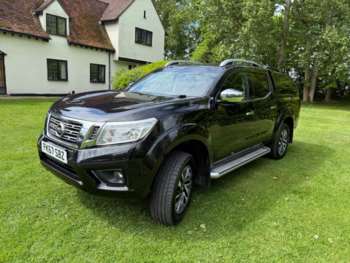 Used Nissan Navara 2017 for sale - 74601608: Photo