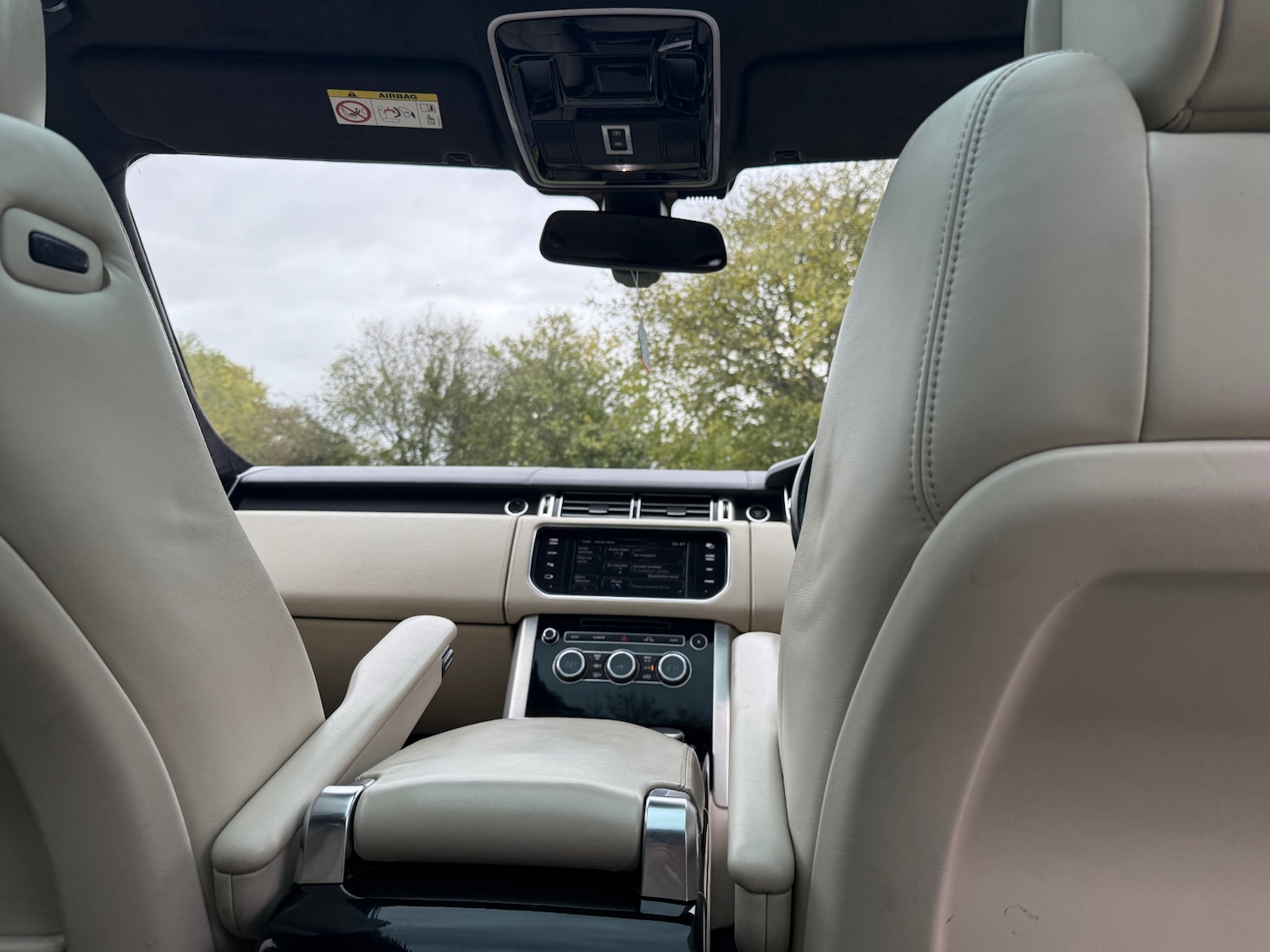 Used Land Rover Range Rover 2015 for sale - 76182758: Photo 11