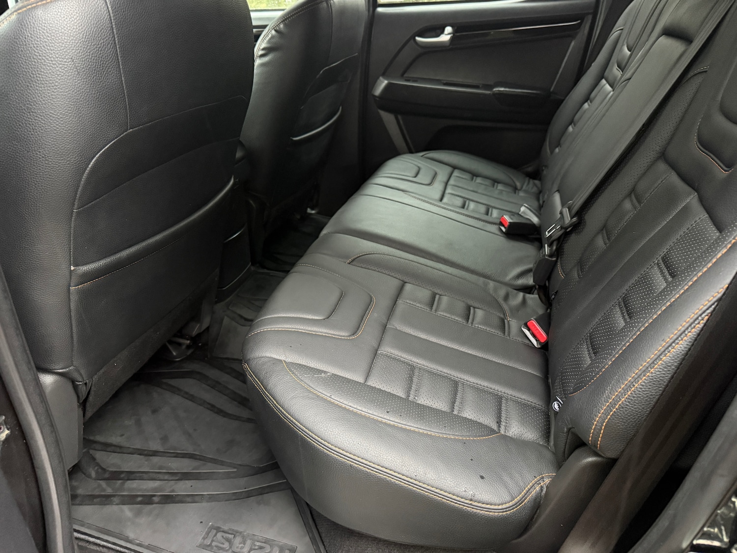 Used Isuzu D-Max 2017 for sale - 77207118: Photo 9