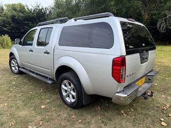 Used Nissan Navara 2011 for sale - 75510650: Photo