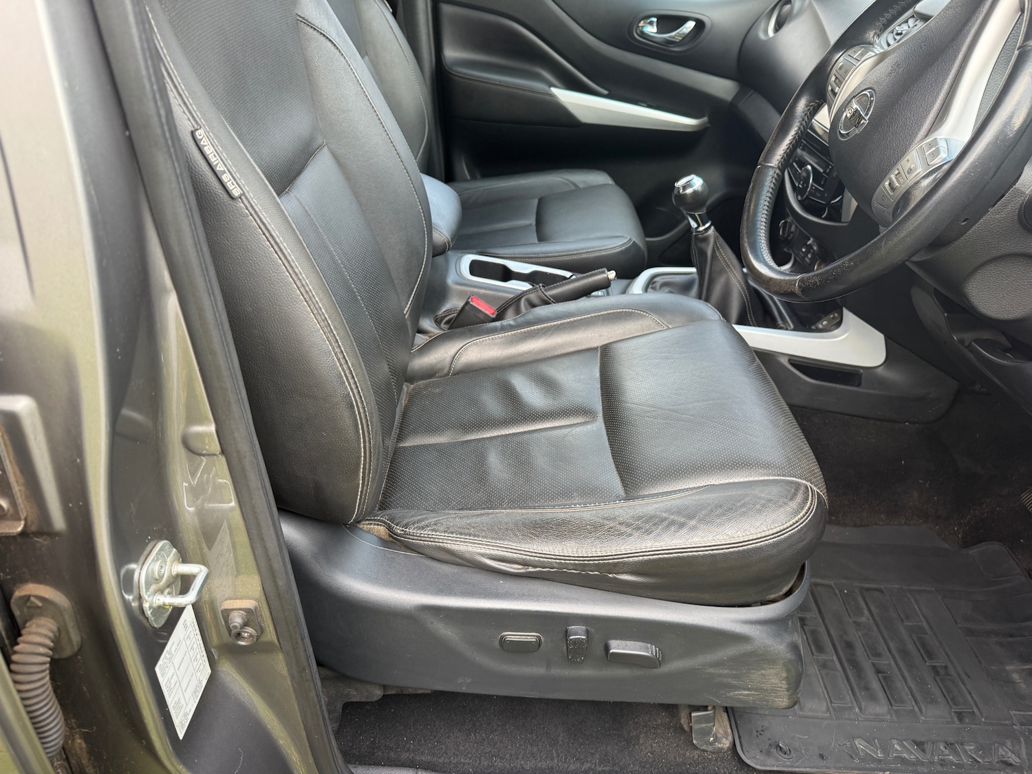 Used Nissan Navara 2017 for sale - 76504449: Photo 11