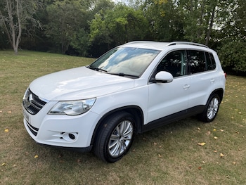 Used Volkswagen Tiguan 2009 for sale - 75444865: Photo