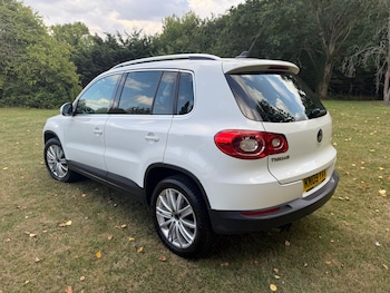 Used Volkswagen Tiguan 2009 for sale - 75444865: Photo