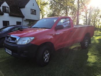 Used Toyota Hilux 2010 for sale - 78356271: Photo
