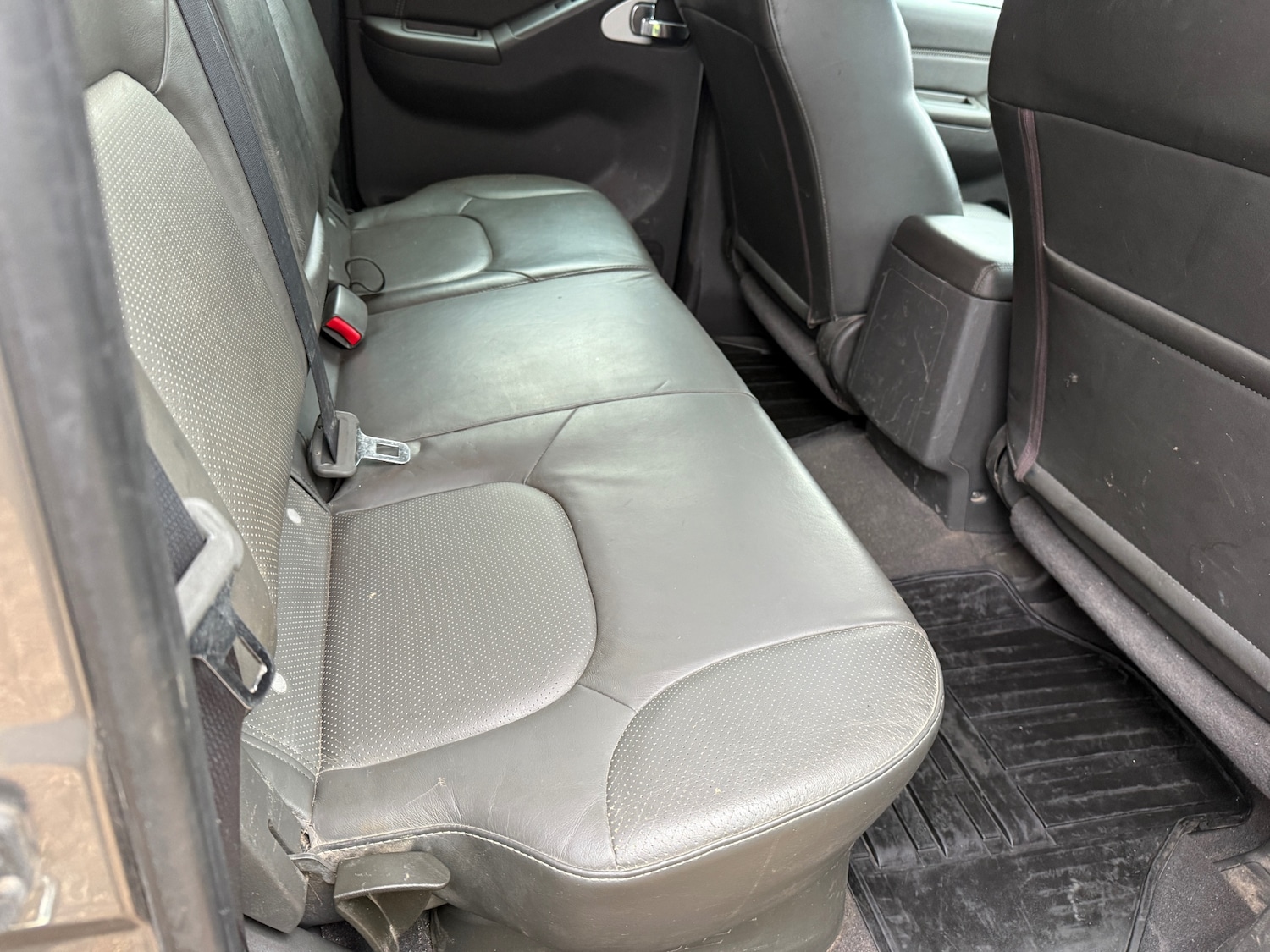 Used Nissan Navara 2015 for sale - 76859895: Photo 10