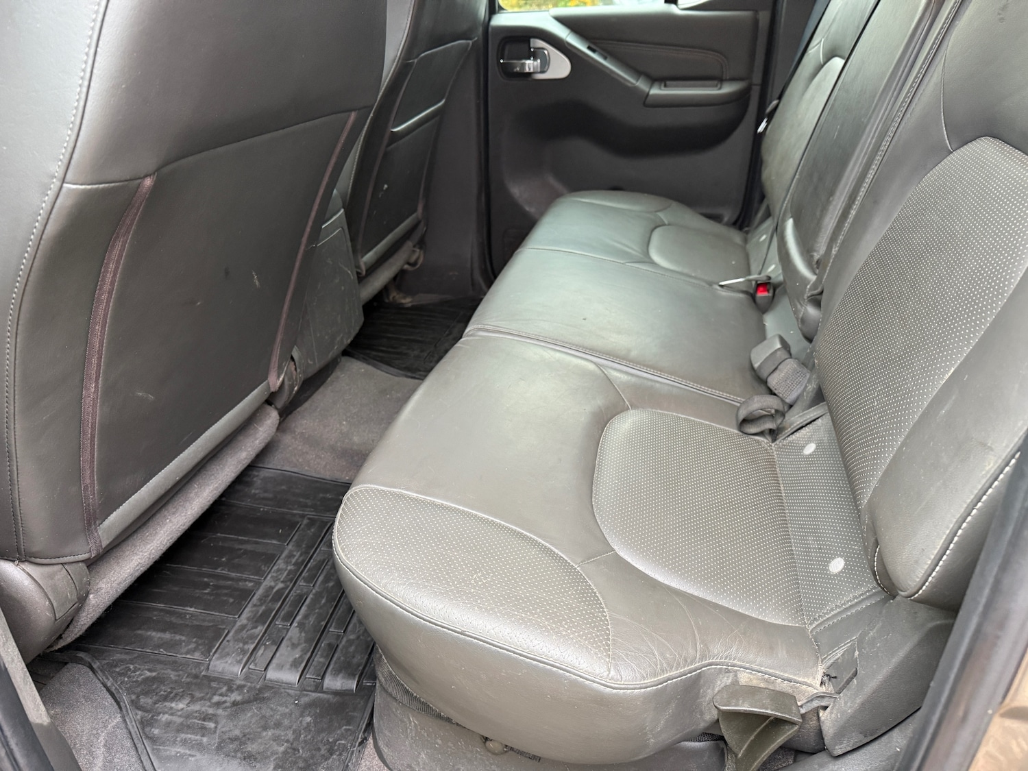 Used Nissan Navara 2015 for sale - 76859895: Photo 9