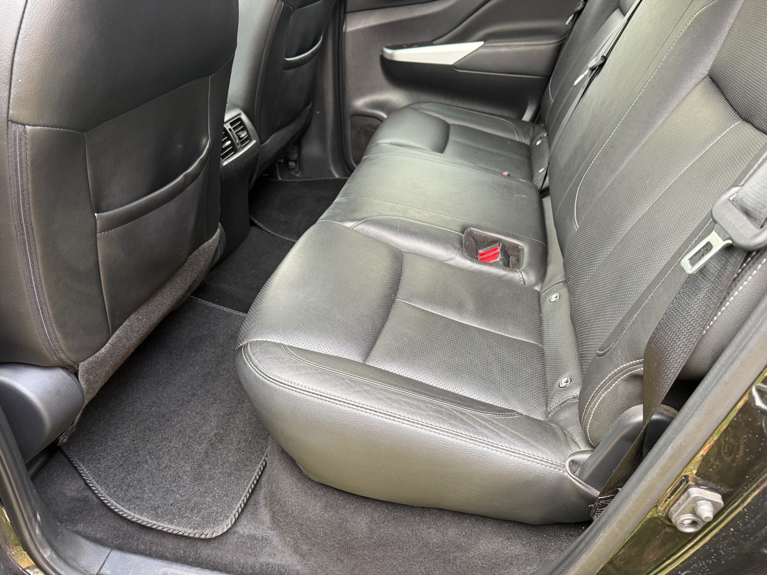 Used Nissan Navara 2018 for sale - 76479705: Photo 9