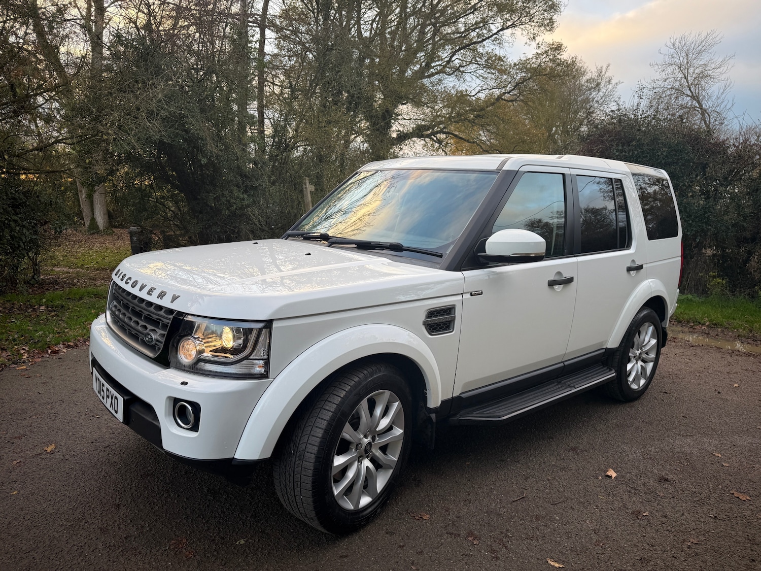 Used Land Rover Discovery 2015 for sale - 76696306: Photo 1