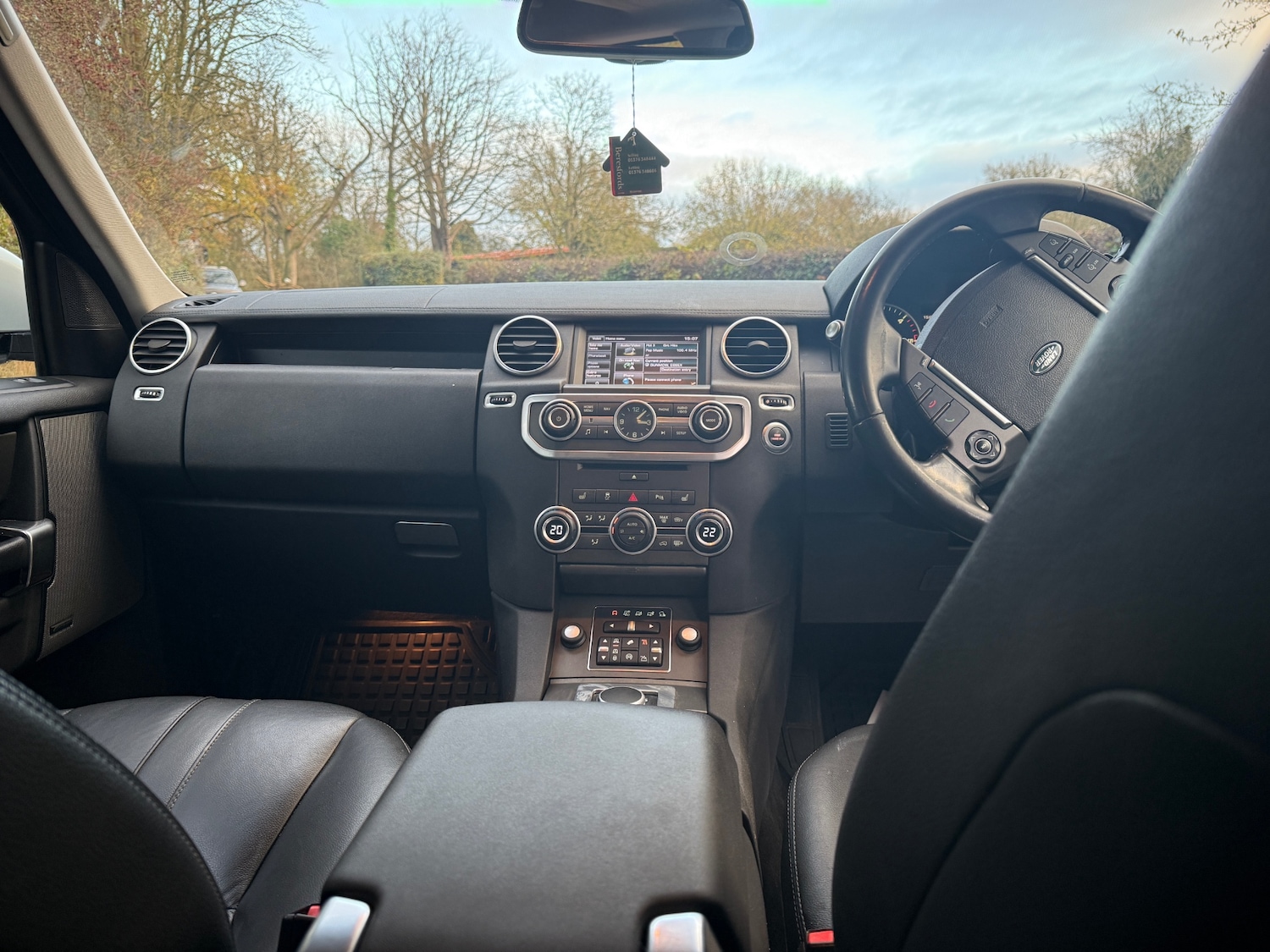 Used Land Rover Discovery 2015 for sale - 76696306: Photo 11