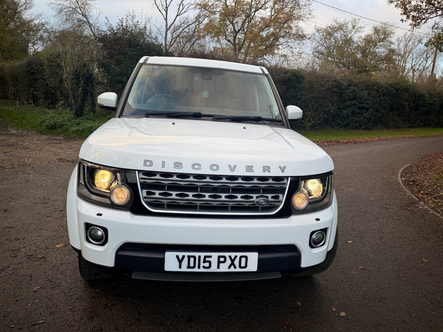 Used Land Rover Discovery 2015 for sale - 76696306: Photo 2