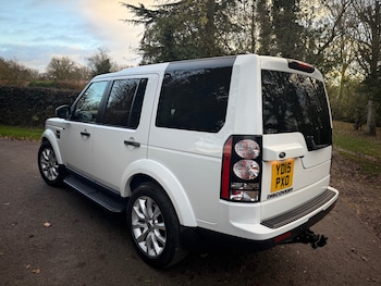 Used Land Rover Discovery 2015 for sale - 76696306: Photo