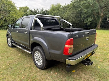 Used Toyota Hilux 2013 for sale - 75374212: Photo