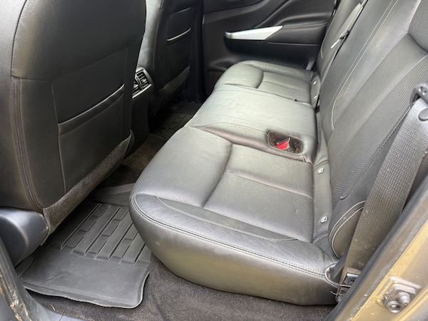 Used Nissan Navara 2019 for sale - 75121001: Photo 9