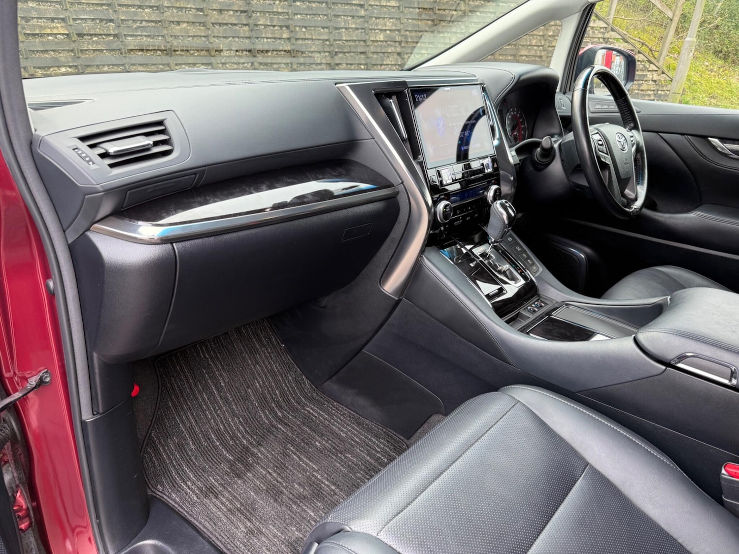 Used Toyota Alphard for sale - 77982443: Photo 21