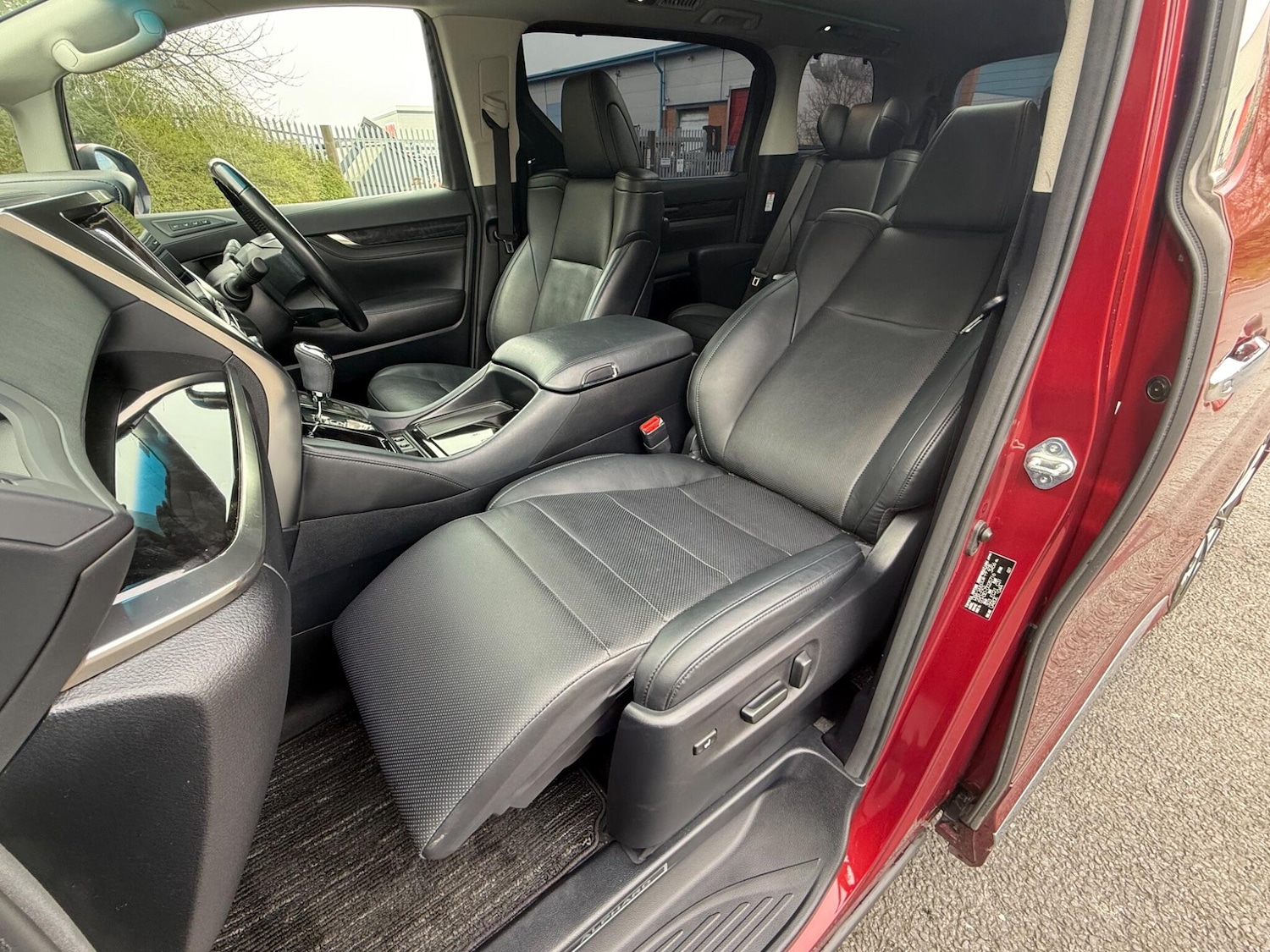 Used Toyota Alphard for sale - 77982443: Photo 24