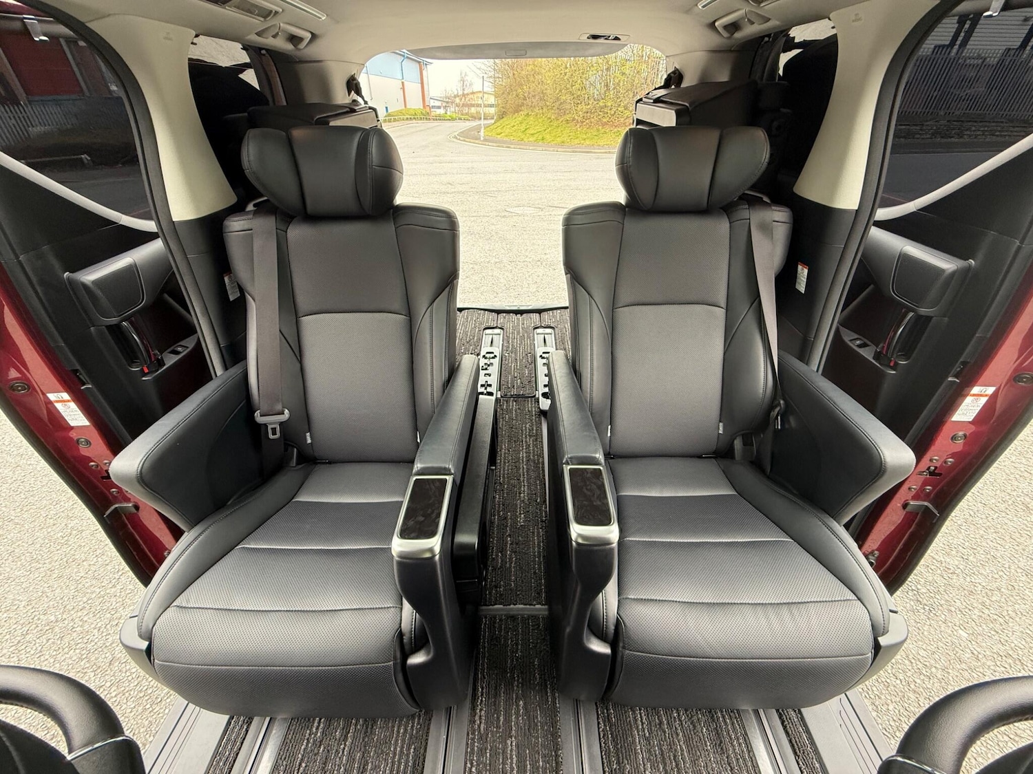 Used Toyota Alphard for sale - 77982443: Photo 34