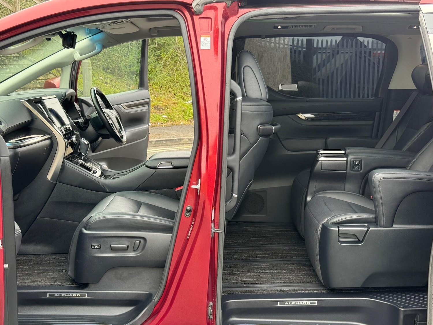 Used Toyota Alphard for sale - 77982443: Photo 36