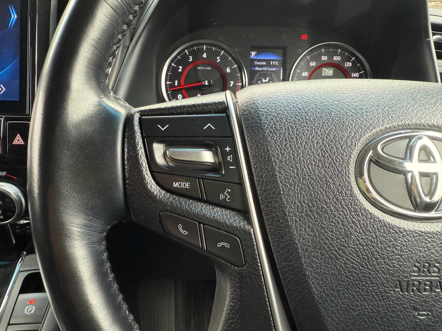 Used Toyota Alphard for sale - 77982443: Photo 43