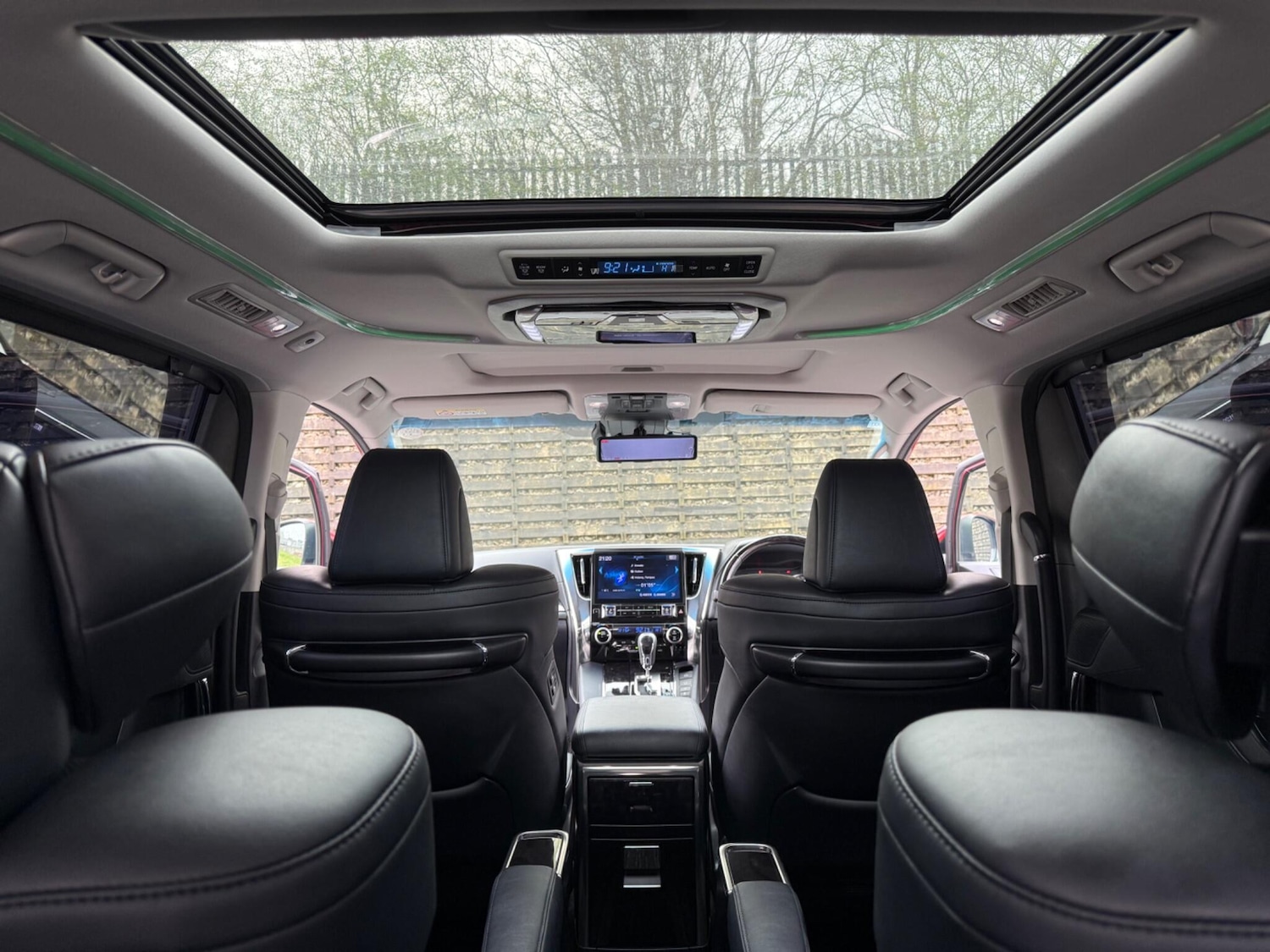 Used Toyota Alphard for sale - 77982443: Photo 61