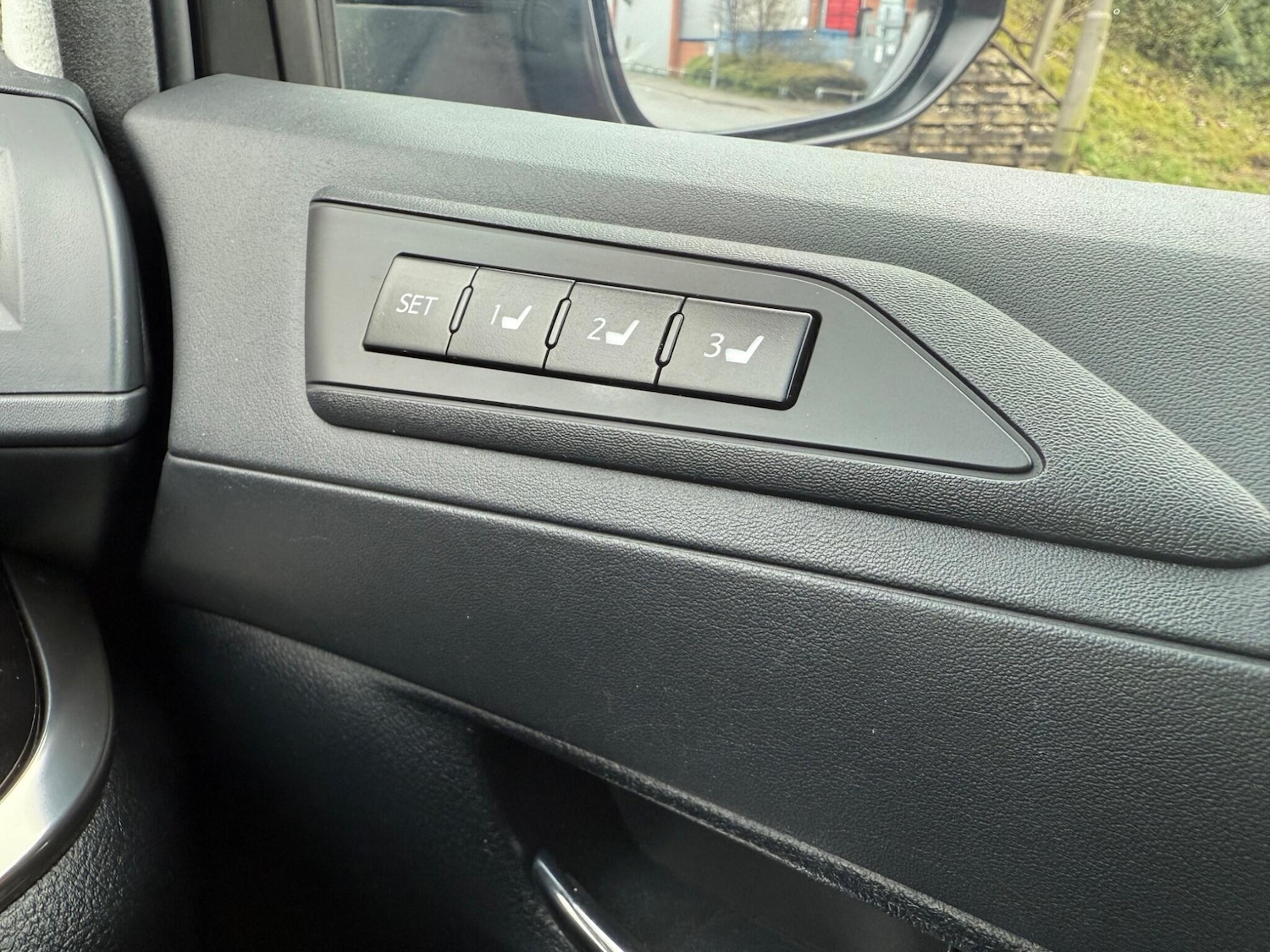 Used Toyota Alphard for sale - 77982443: Photo 88