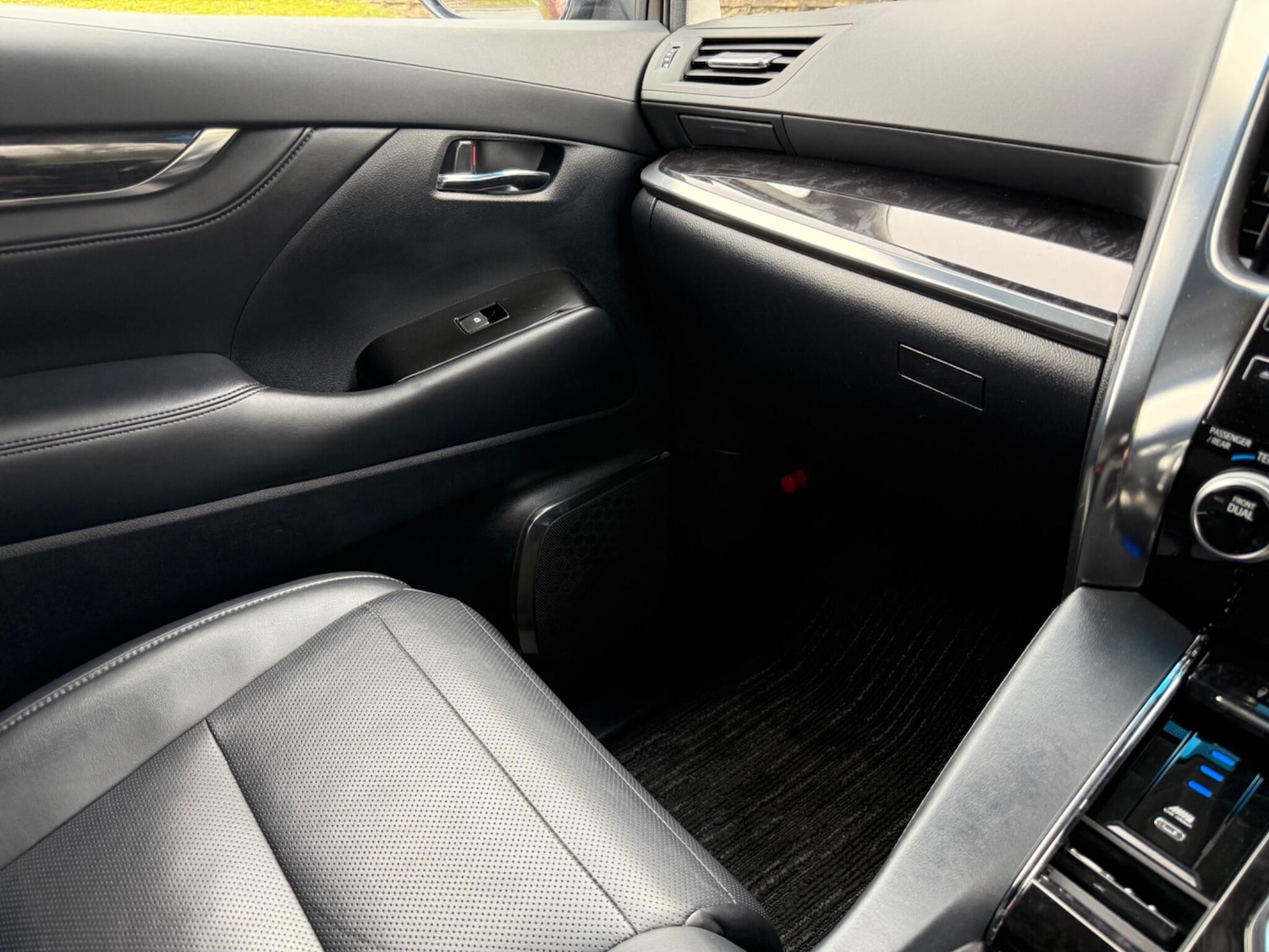 Used Toyota Alphard for sale - 77982443: Photo 91