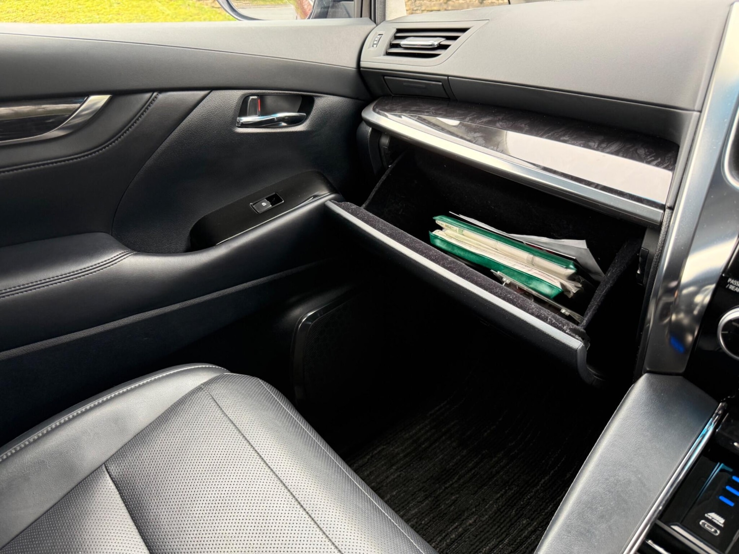 Used Toyota Alphard for sale - 77982443: Photo 92