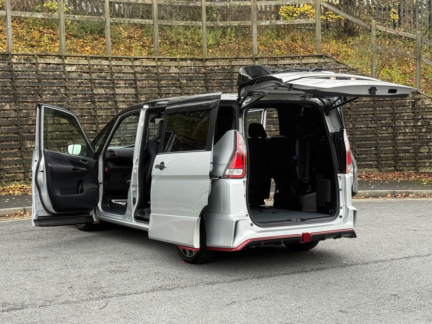 Used Nissan Serena 2025 for sale - 77627150: Photo 78