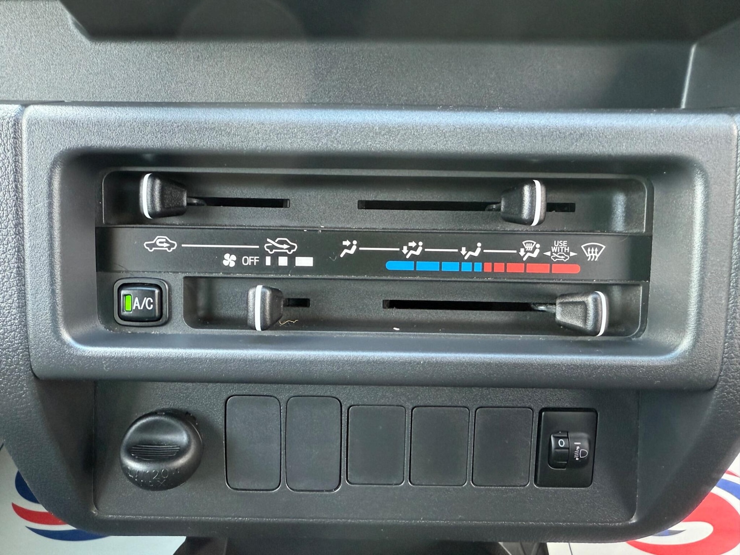 Used Daihatsu Hijet for sale - 77723916: Photo 39