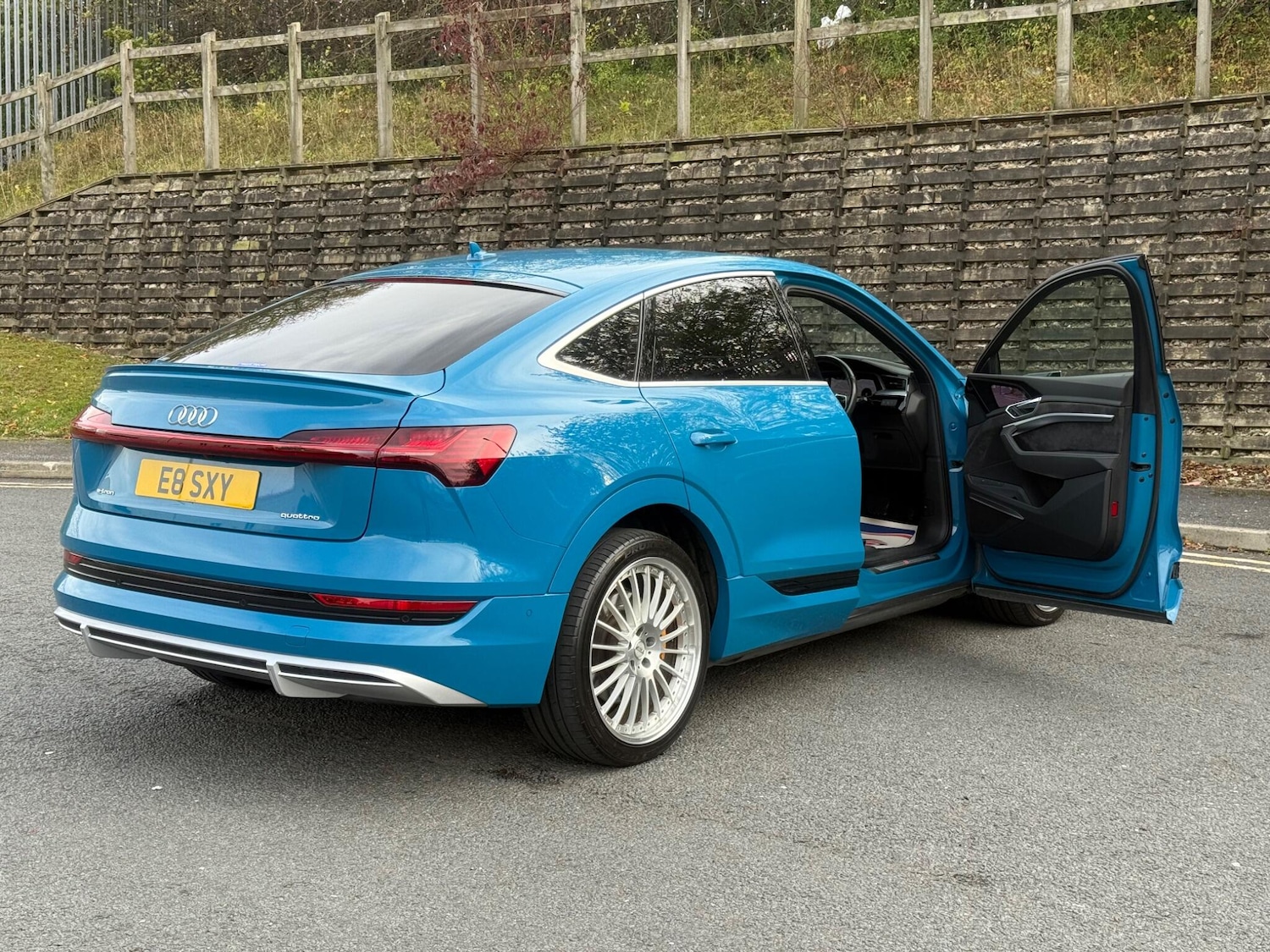 Used Audi e-tron 2025 for sale - 77627161: Photo 10