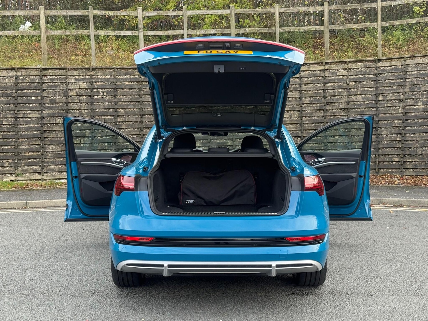 Used Audi e-tron 2025 for sale - 77627161: Photo 17