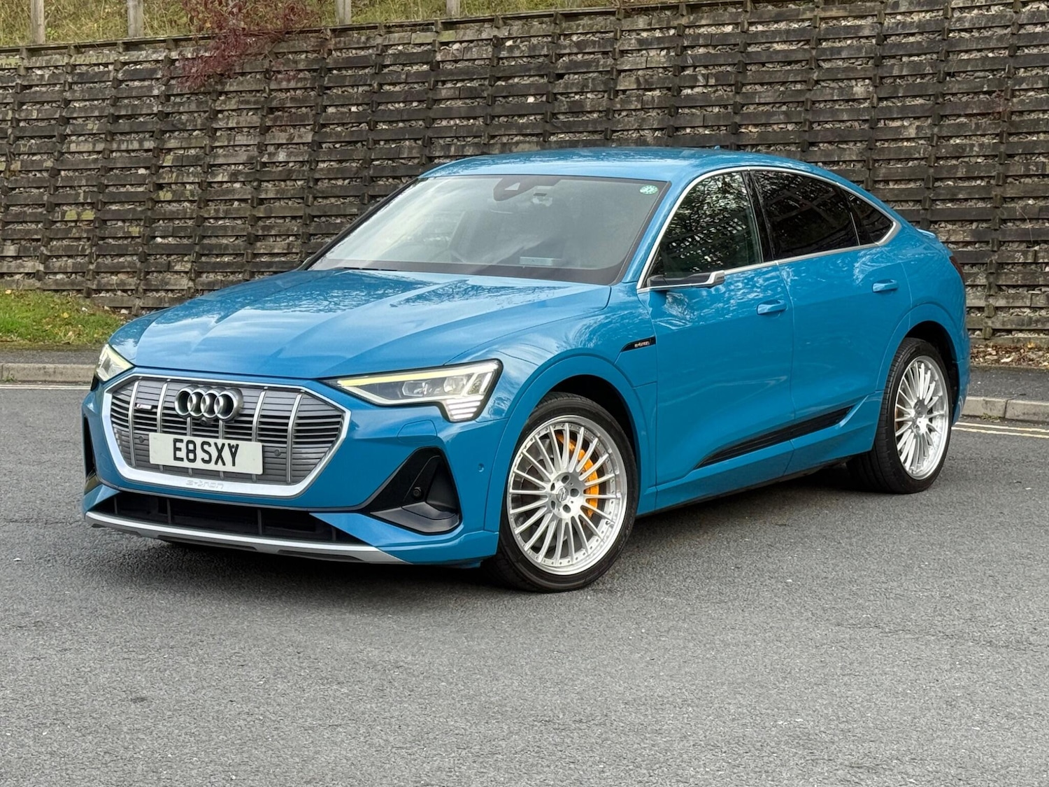 Used Audi e-tron 2025 for sale - 77627161: Photo 2