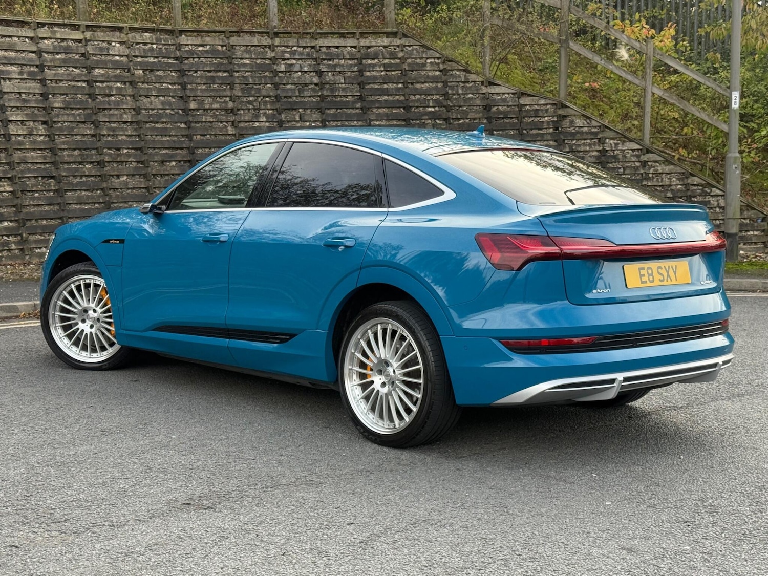 Used Audi e-tron 2025 for sale - 77627161: Photo 4