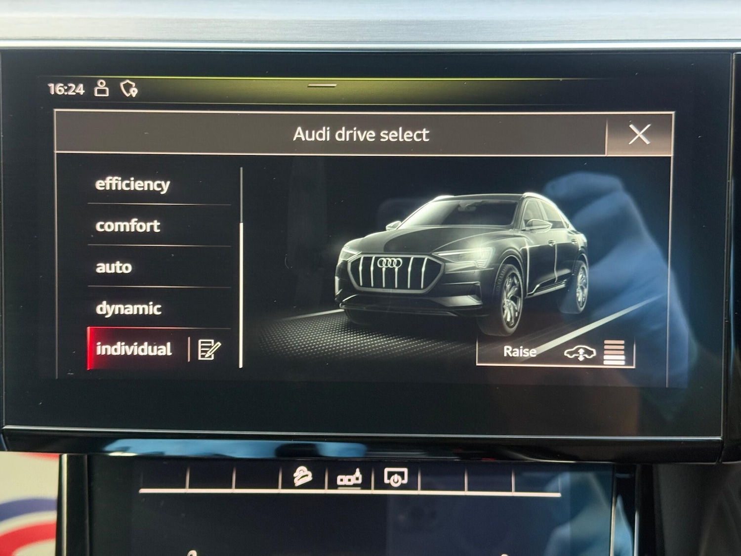 Used Audi e-tron 2025 for sale - 77627161: Photo 55