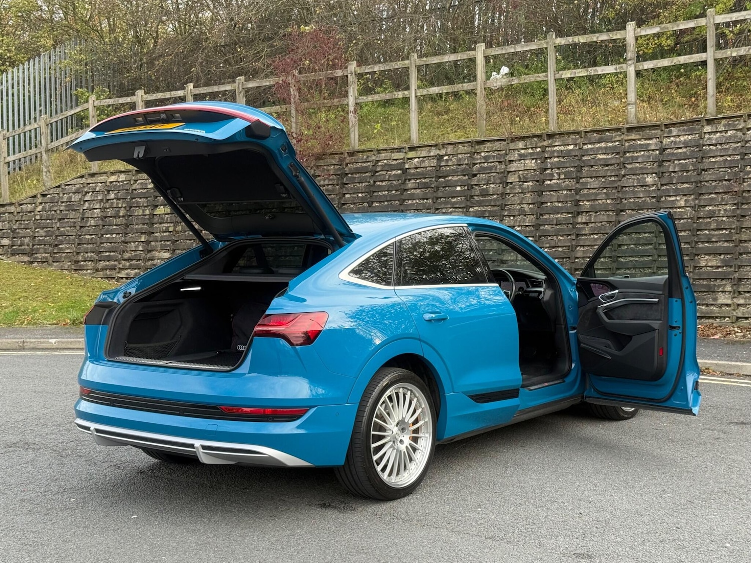 Used Audi e-tron 2025 for sale - 77627161: Photo 76