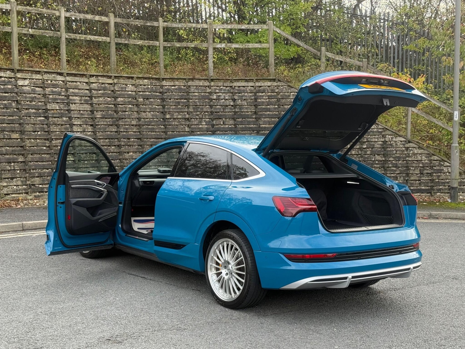 Used Audi e-tron 2025 for sale - 77627161: Photo 77