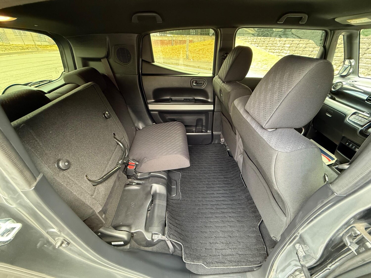 Used Honda N-Box 2025 for sale - 77627156: Photo 27