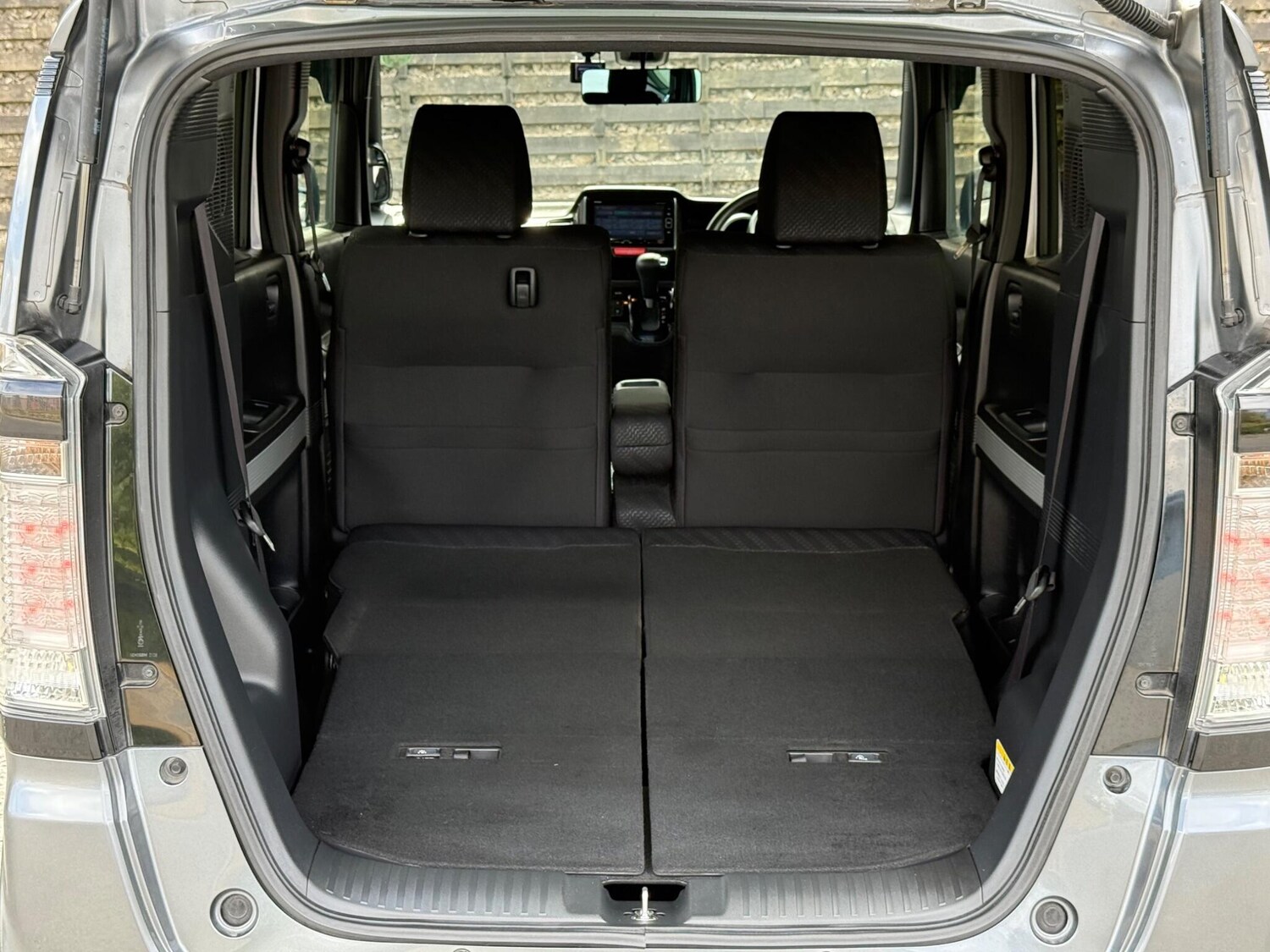 Used Honda N-Box 2025 for sale - 77627156: Photo 59