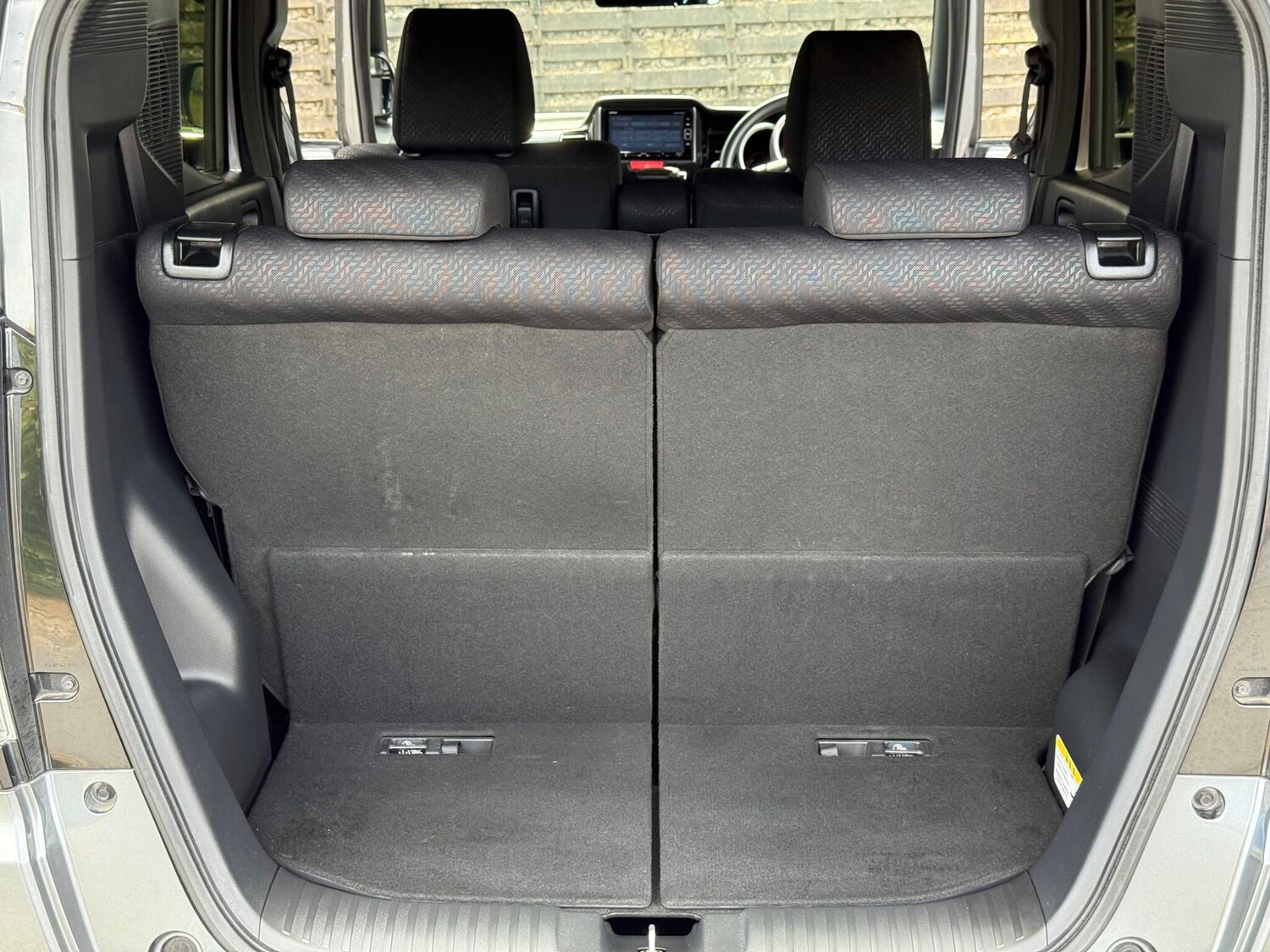 Used Honda N-Box 2025 for sale - 77627156: Photo 60