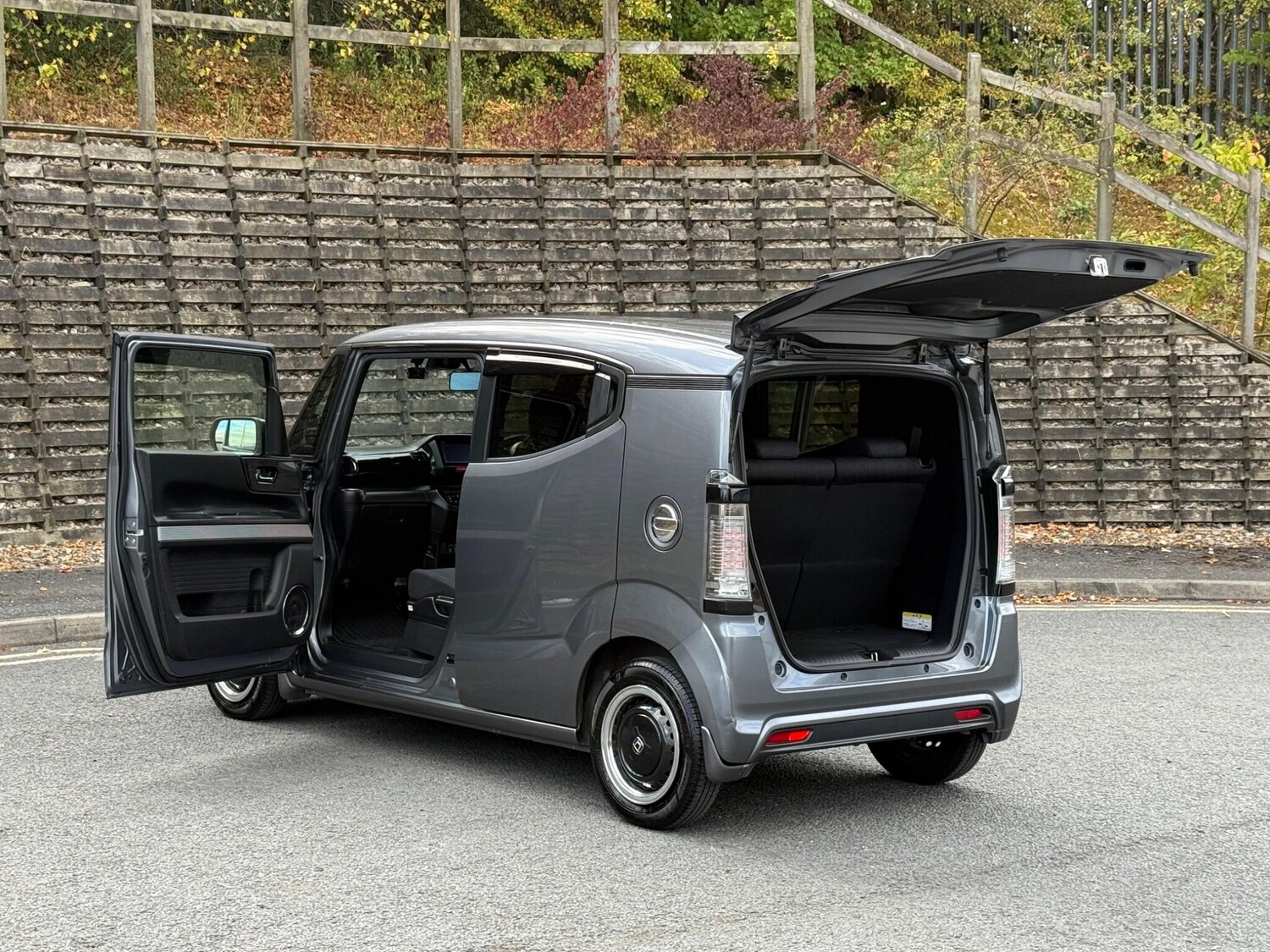 Used Honda N-Box 2025 for sale - 77627156: Photo 62