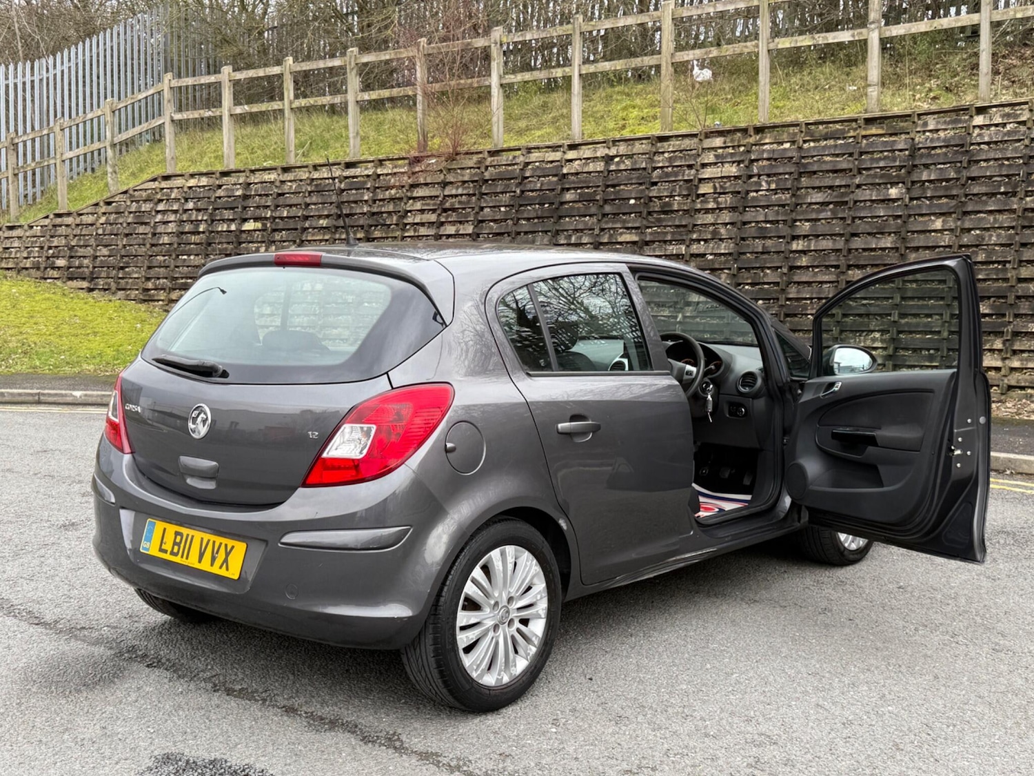 Used Vauxhall Corsa 2011 for sale - 77633894: Photo 10